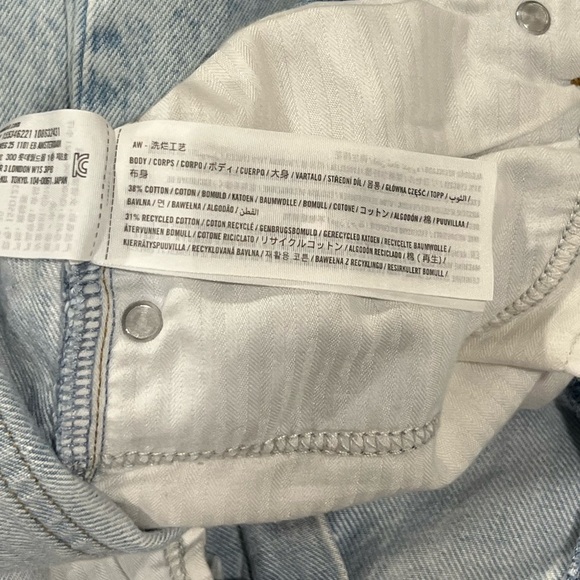 Abercrombie & Fitch The Loose High Rise Belted Jeans 30 10 Denim Light Baggy - Picture 14 of 15